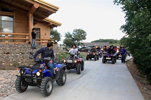 hth·华体|
戏内总被老公嫌弃 希望与小21岁老公秀恩爱 李菁菁过的挺精彩(图4) hth华体官方下载app